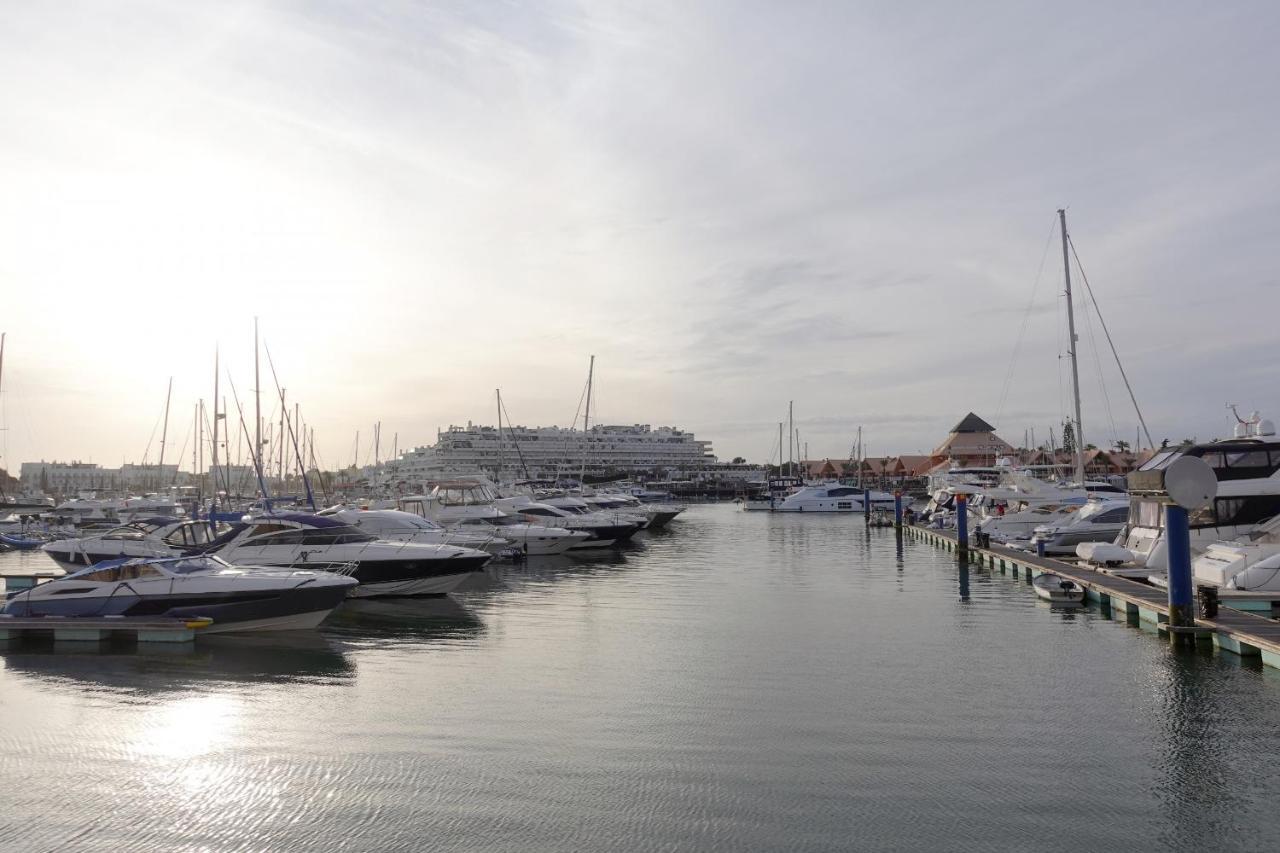 Hopstays Vilamoura All In - Marina View Apartment Quarteira Bagian luar foto